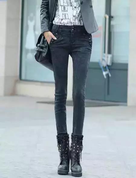 高圆圆秋冬穿搭牛仔裤,高圆圆蓝色牛仔直筒裤穿搭