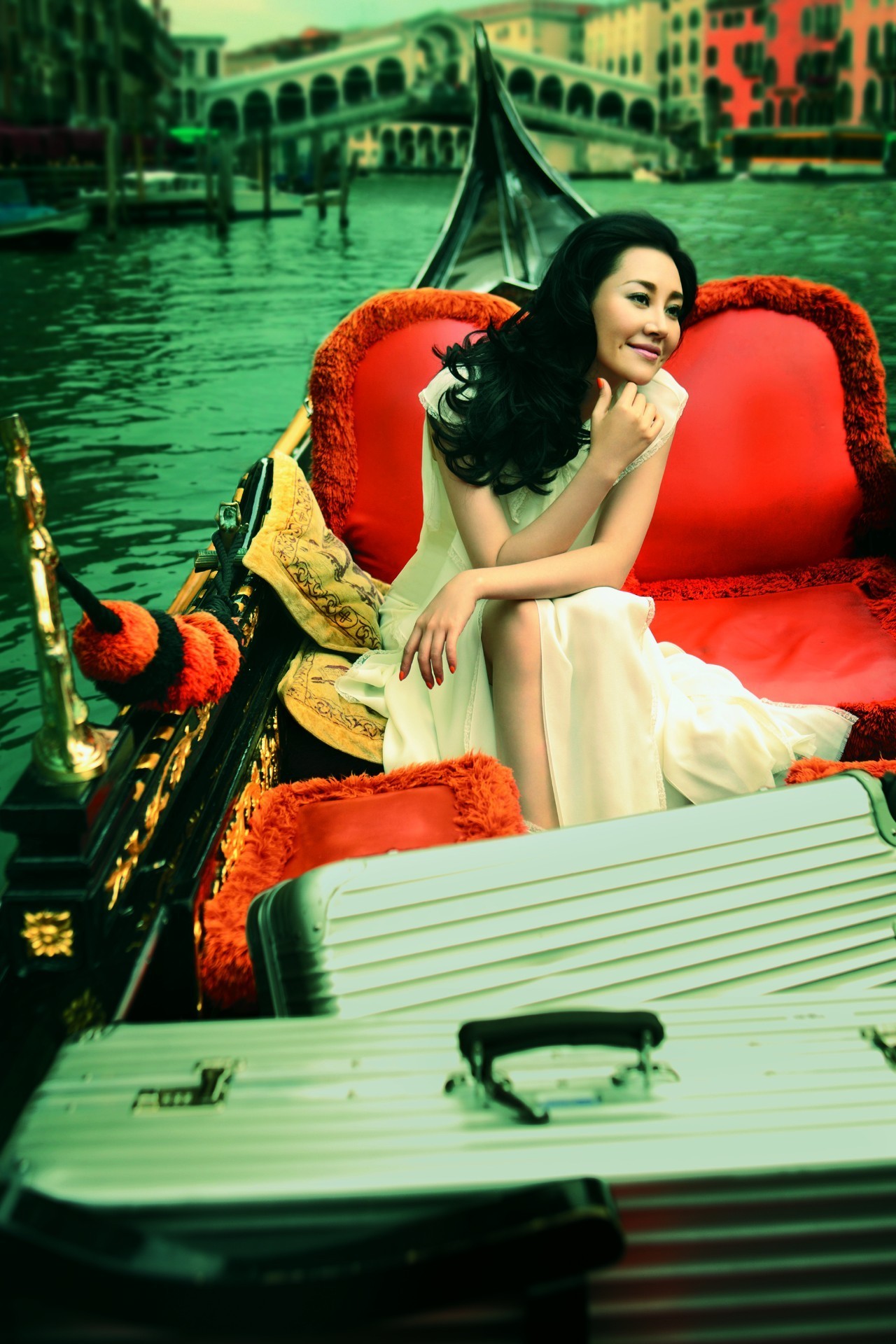 纸皮箱一个能卖多少钱,老式皮箱现在值钱吗