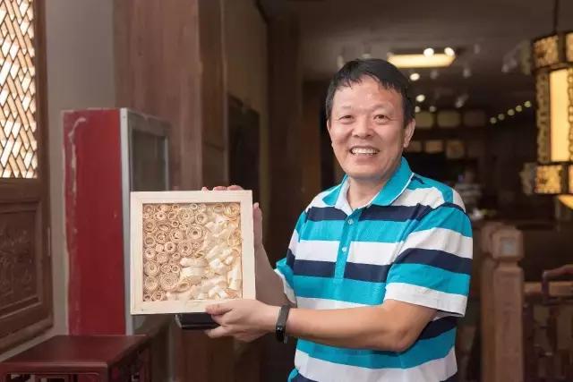 刨花竟然这么美：这是创作，也是一次全神贯注的疗愈。