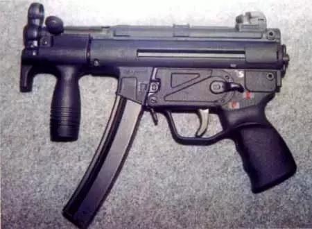 终结者武器完整版,终结者的武器图片大全