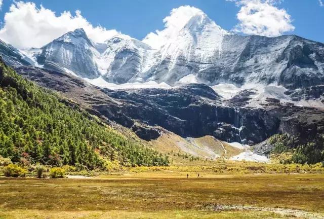 到底是去西藏还是去川西,西藏与川西这辈子总要来一趟吧