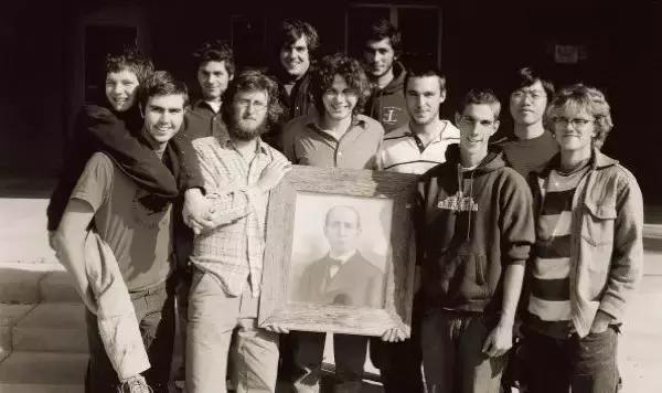 美国深泉学院怎么样,深泉学院的有趣和神奇之处