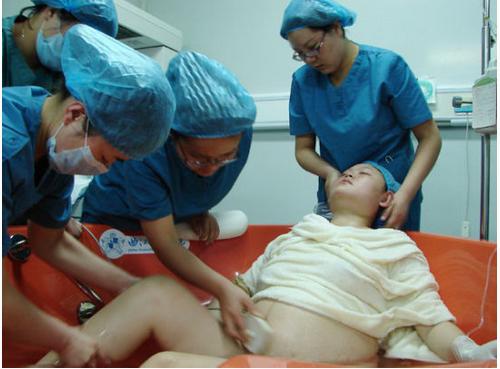 水中分娩对孕妇有什么好处,孕妇水中分娩有什么好处