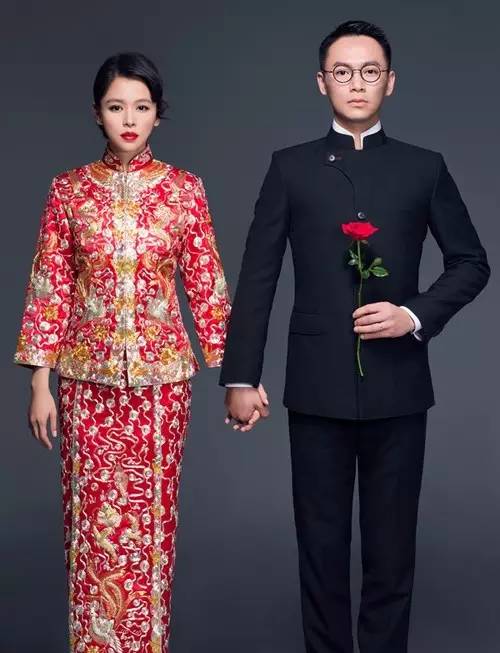 龙凤褂和秀禾服区别婚纱照,秀禾服和龙凤褂婚纱