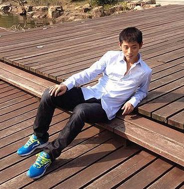 张继科夺冠戴的手表,张继科开玛莎拉蒂