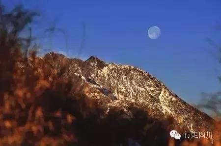 四川景点必去十大景点五月,四川5-6月最美的地方