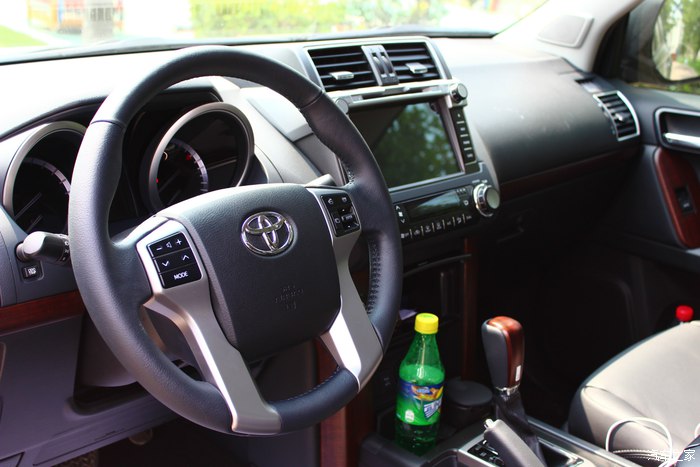 丰田普拉多3.5操作讲解,普拉多3.5五座版提车作业