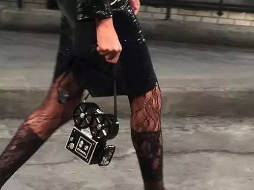 套娃chanel (chanel度假系列呼啦圈包)