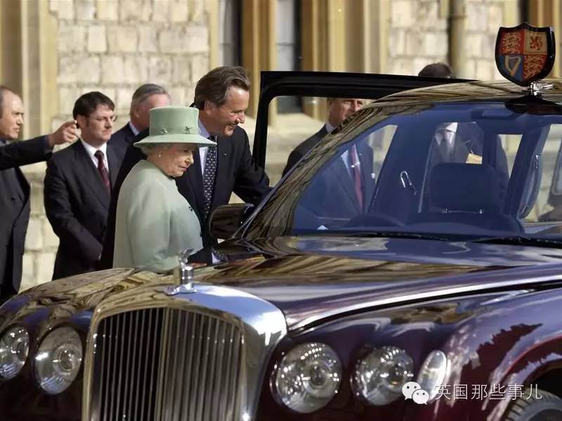 英国警车和警察视频,英国新型警车