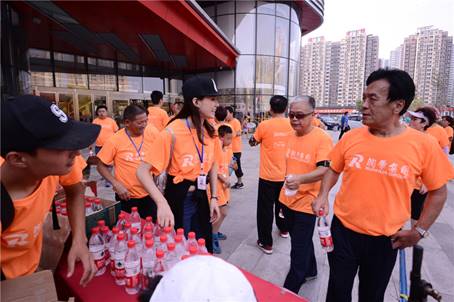 润华集团青岛城市健步行活动圆满结束