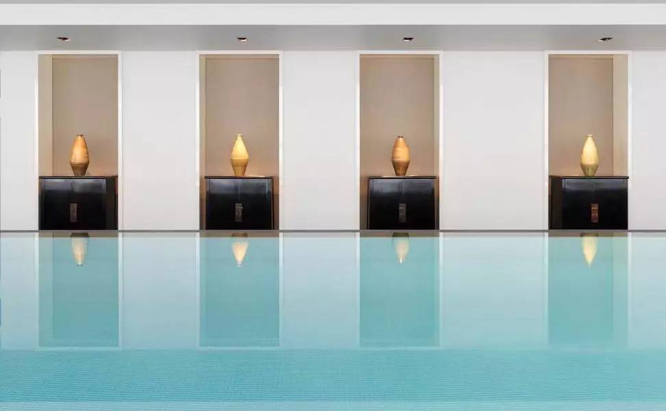 春夏秋冬都可以游的泳池,玩美多