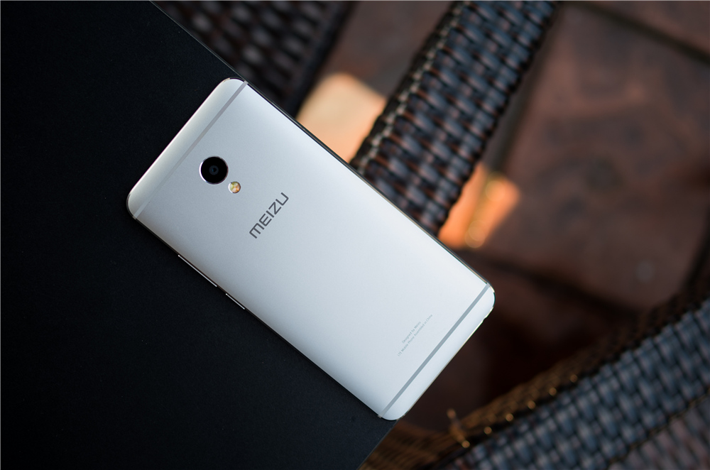 颜值加持,魅蓝e全部参数