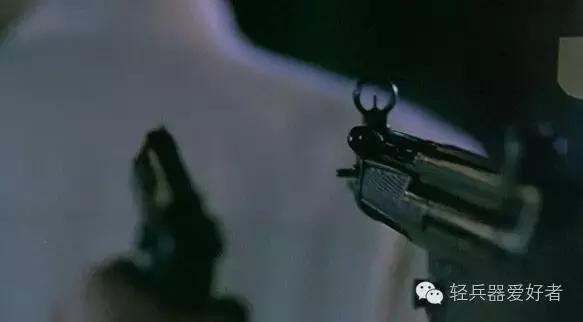 英雄本色系列中的各色轻武器,盘点英雄本色名场面