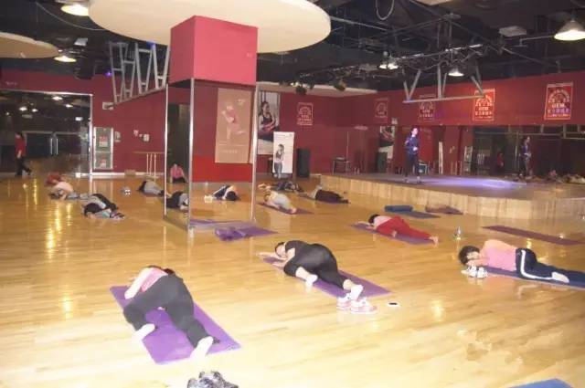 器械最多最全的健身房,健身设备最全的健身房