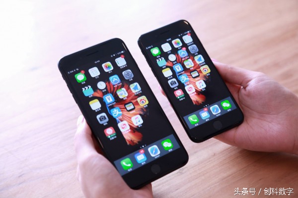 iPhone7/7Plus评测：依然是体验最好的手机！