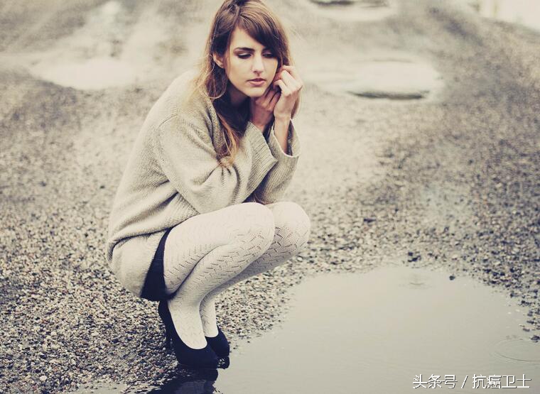 从卵巢囊肿到卵巢癌究竟需要多久,卵巢癌囊肿早期能痊愈么