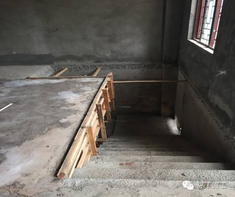 钢筋混凝土楼板加固方法,楼板开洞加楼梯后如何对楼板加固