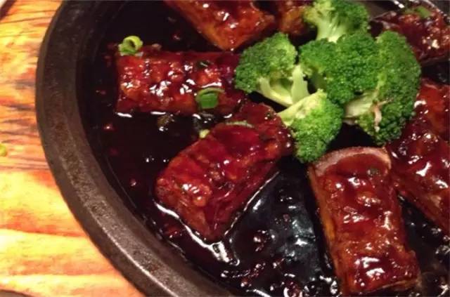 西安顺城巷附近有什么好玩的地方,西安顺城巷小吃街