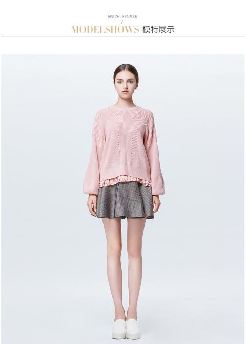 娄艺潇百变大咖秀变装,娄艺潇一身减龄搭配现身