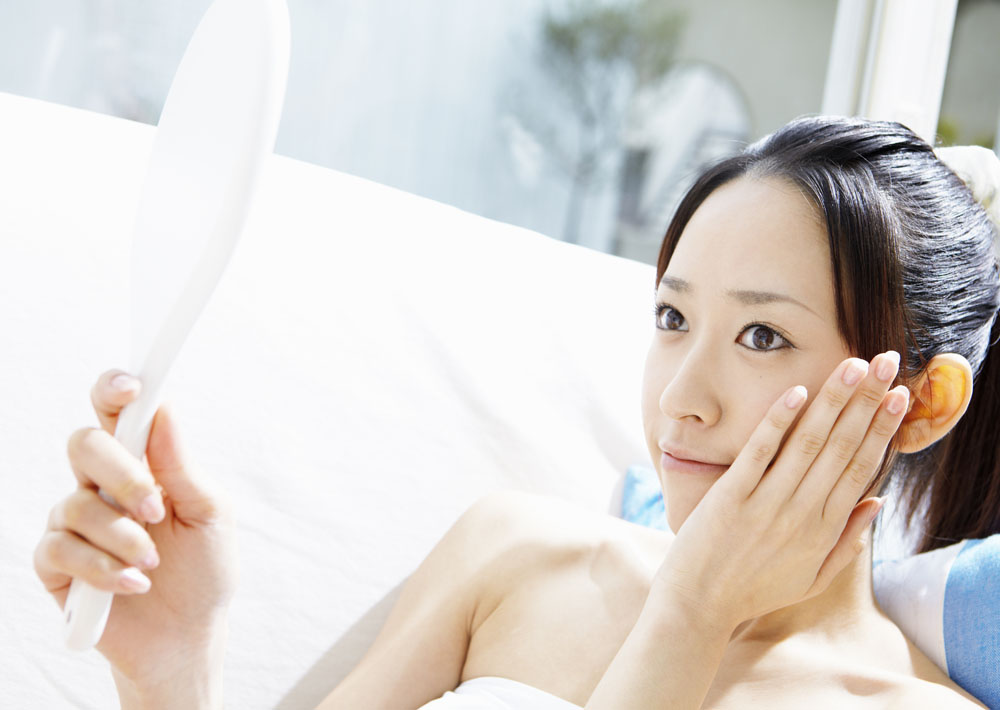 明明才20几岁看着显老,年纪不大看起来显老