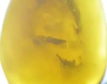 造假蜜蜡的骗局看完一秒揭穿,蜜蜡造假到底有多可怕