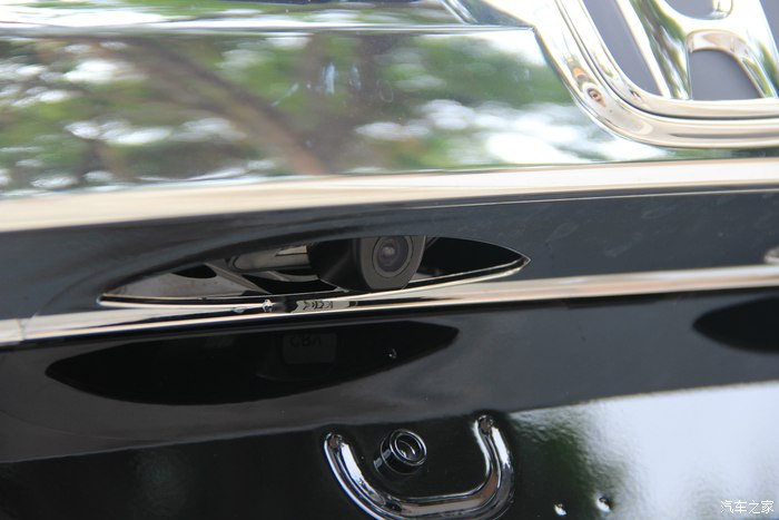 本田crv2016经典款详细配置图表,16年本田crv2.0两驱还值得买吗