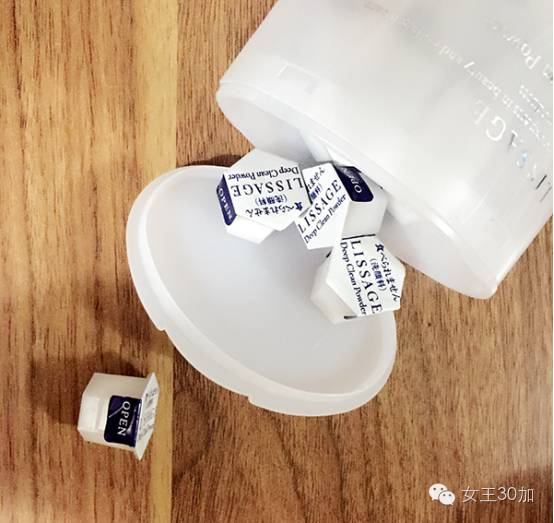 去旅行带什么护肤,出游化妆包便携