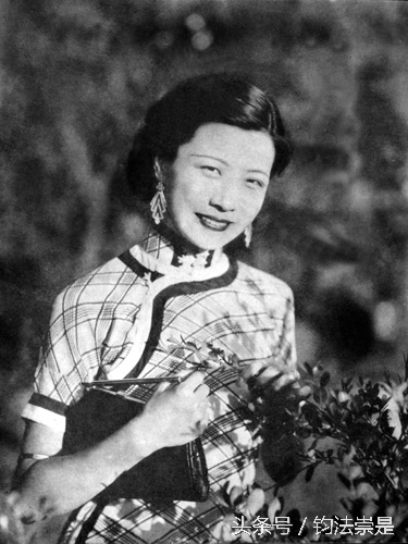 阮玲玉自杀后，他抚养阮的女儿，最终死在街头无人收尸