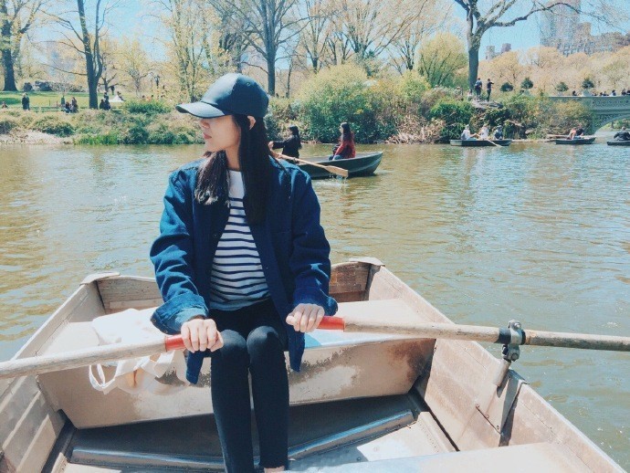 x宝明星同款好看吗,凯特王妃同款粉色包包