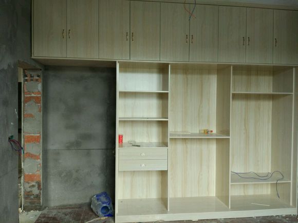 木工师傅做得好,木工干了一年半给房主整疯了