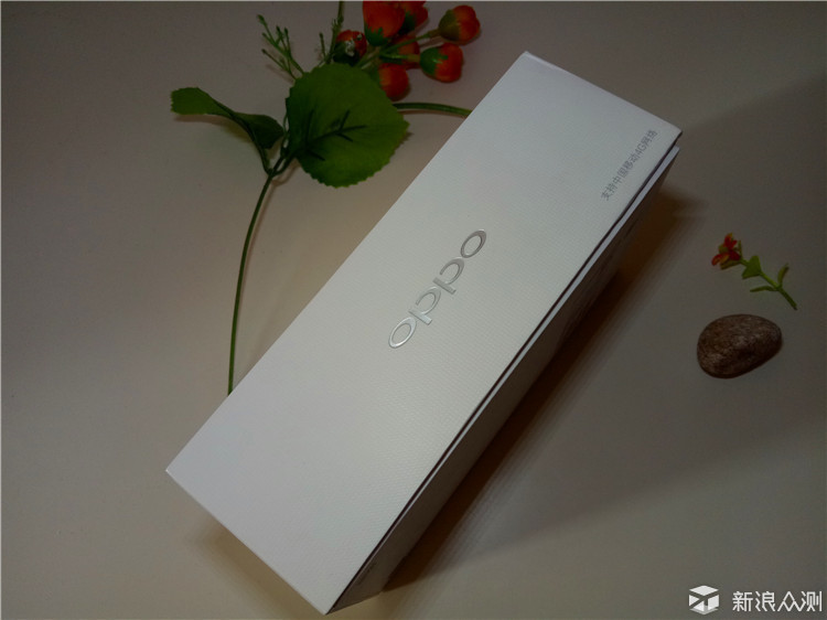 一代最经典的oppor9手机,充电快的oppo手机推荐