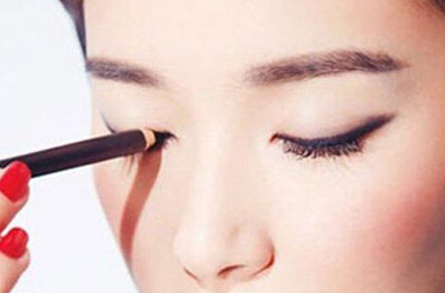 化妆教程晕妆视频大全,化妆不晕妆的方法