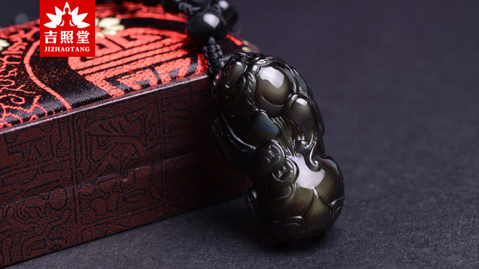 黑曜石貔貅吊坠怎么戴,黑曜石貔貅吊坠怎么算是开光的
