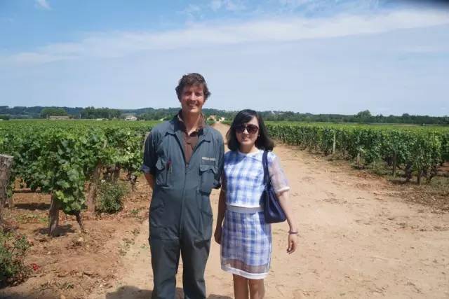 一个公司最重要岗位就是前台,一个公司前台主要学什么