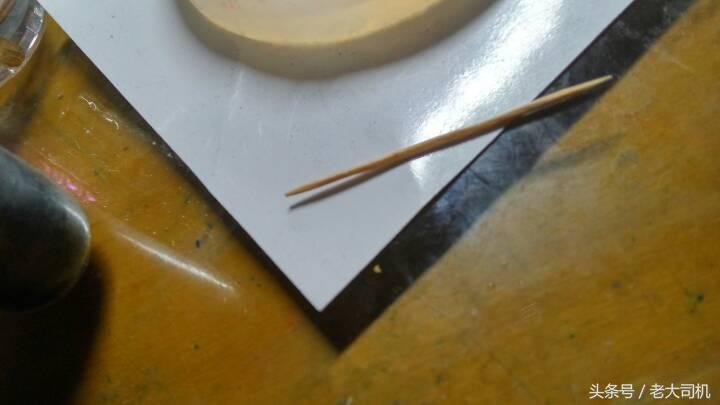 水晶滴胶和仿玉石粉怎么做手镯,毕业的时候给好朋友做滴胶手镯