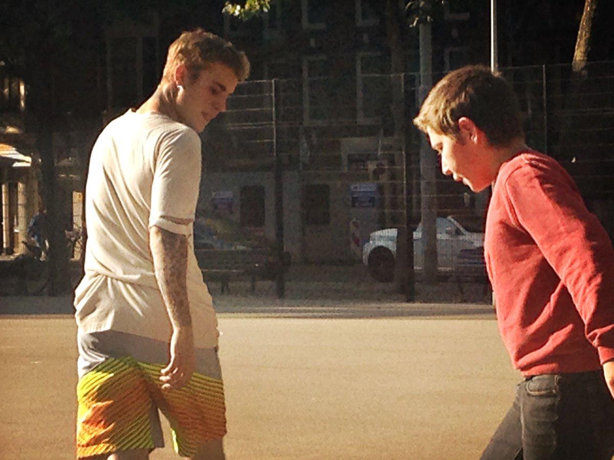 贾斯汀街头采访,小贾斯汀巅峰颜值