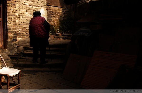 别让老年人孤独,别让孤独成为父母的陪伴者