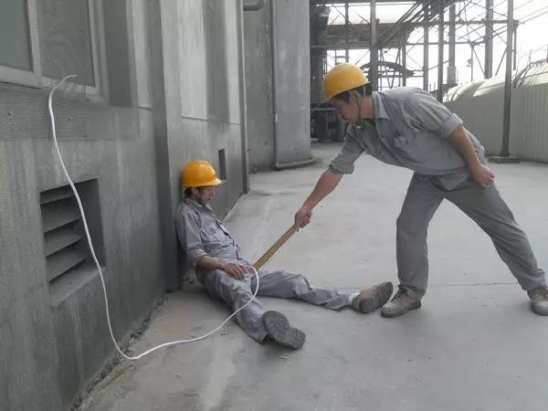 警钟长鸣安全事故,安全用电事故预防