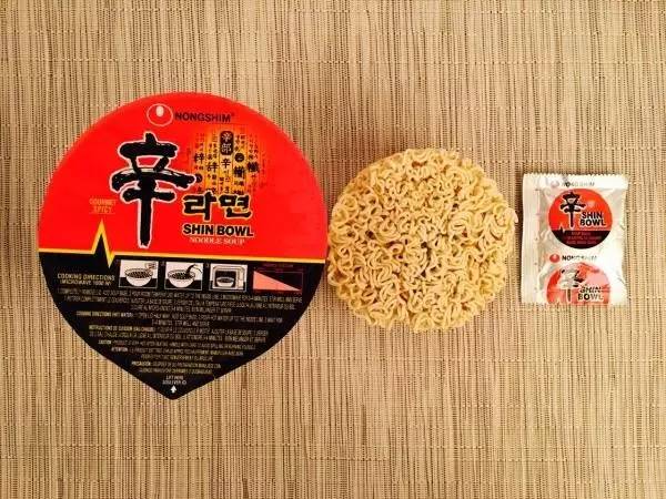 挑战吃全球前十好吃的泡面,试吃全球十大最好吃泡面排行榜