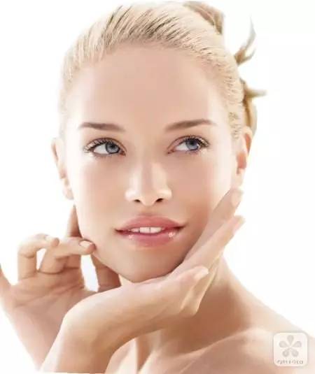 祛疤修复肌肤精华霜,推荐祛疤护肤品