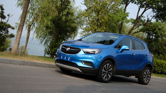 2016版别克昂科拉内饰按键讲解,2016款别克昂科拉都市时尚型