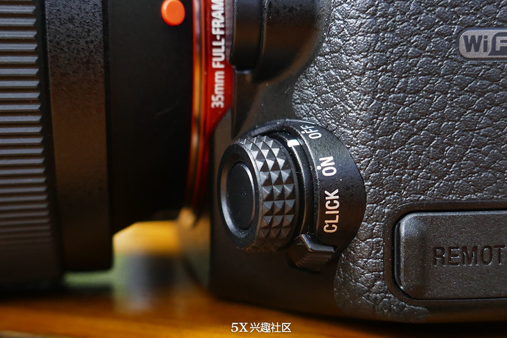 索尼a99与a99ii对比,索尼a99ii如今怎样