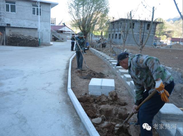 鞍匠黑沟门，美的不成样子