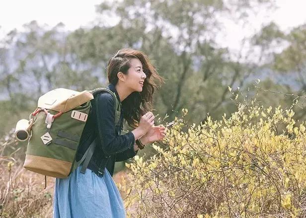 逛大街不想撞包？试试这些小众又时髦的双肩包！