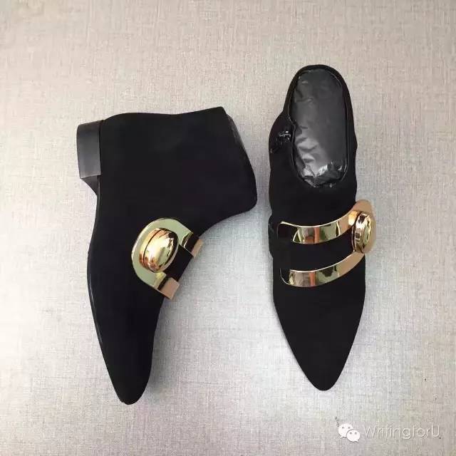 闹，你们要的靴子来了