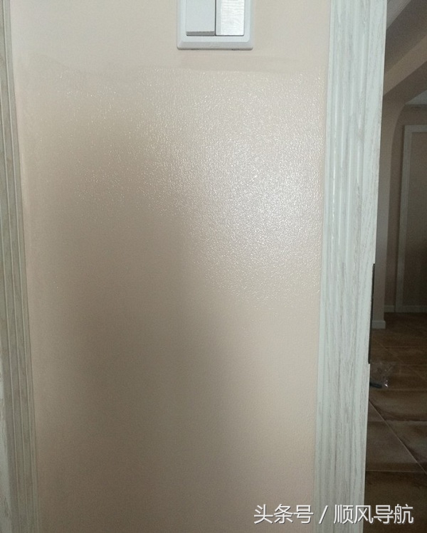 乳胶漆墙面逼死强迫症,乳胶漆墙面划痕怎么恢复