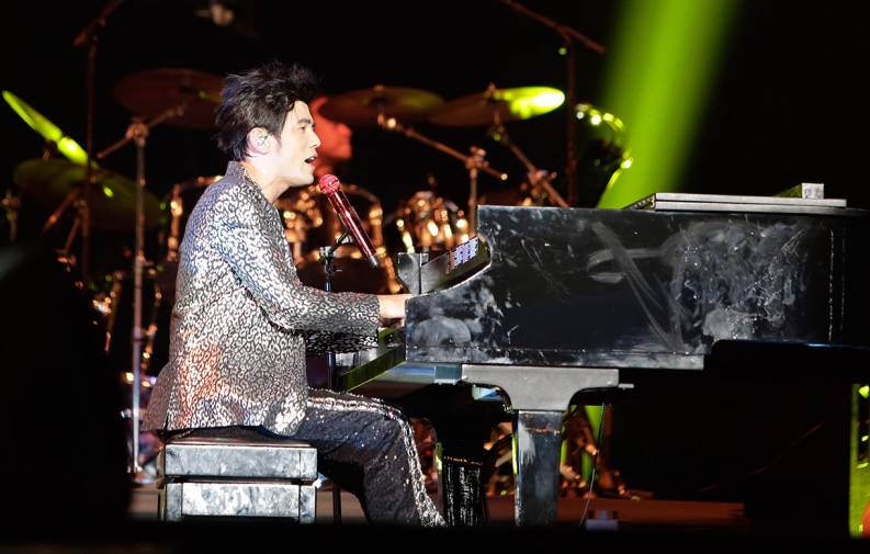 追星演唱会周边,演唱会粉丝应援周边