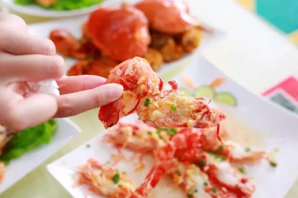 带着婚纱去三亚,带着婚纱旅行厦门