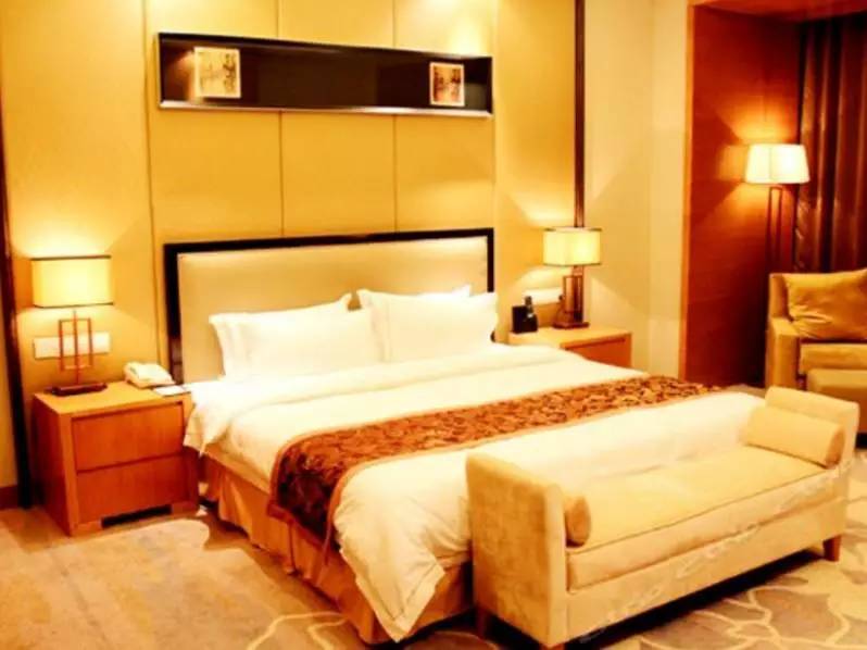 额济纳旗胡杨林旅游攻略住宿,额济纳旗胡杨林民宿住宿