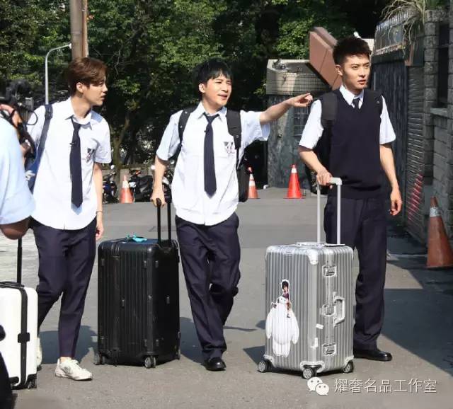 10.1出去玩穿什么,rimowadior旅行箱包